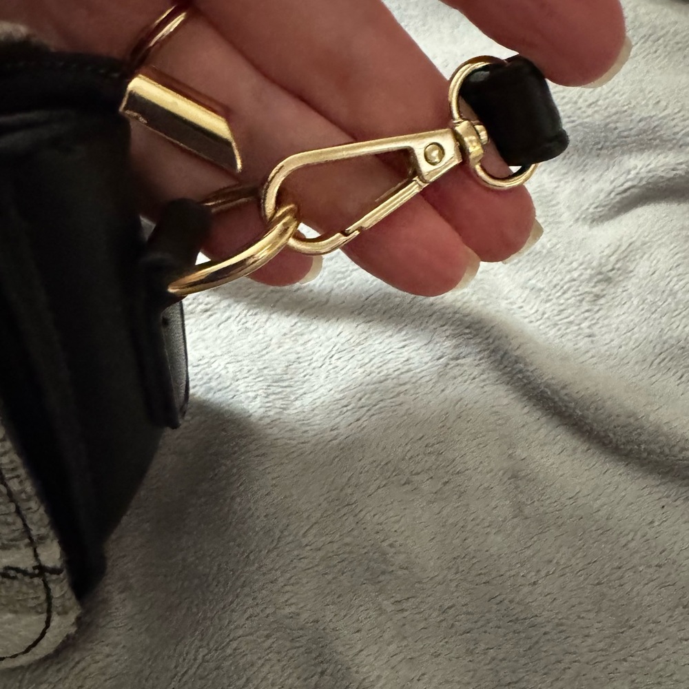 Crossbody Faux Black Leather, Chic Plaid With Gold Tone Accents - Picture 4 of 7